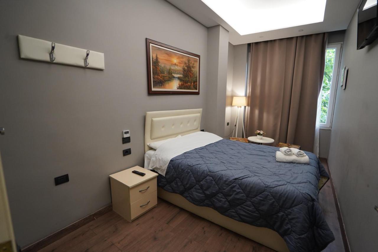 Driti Hotel Tirana Albania Экстерьер фото