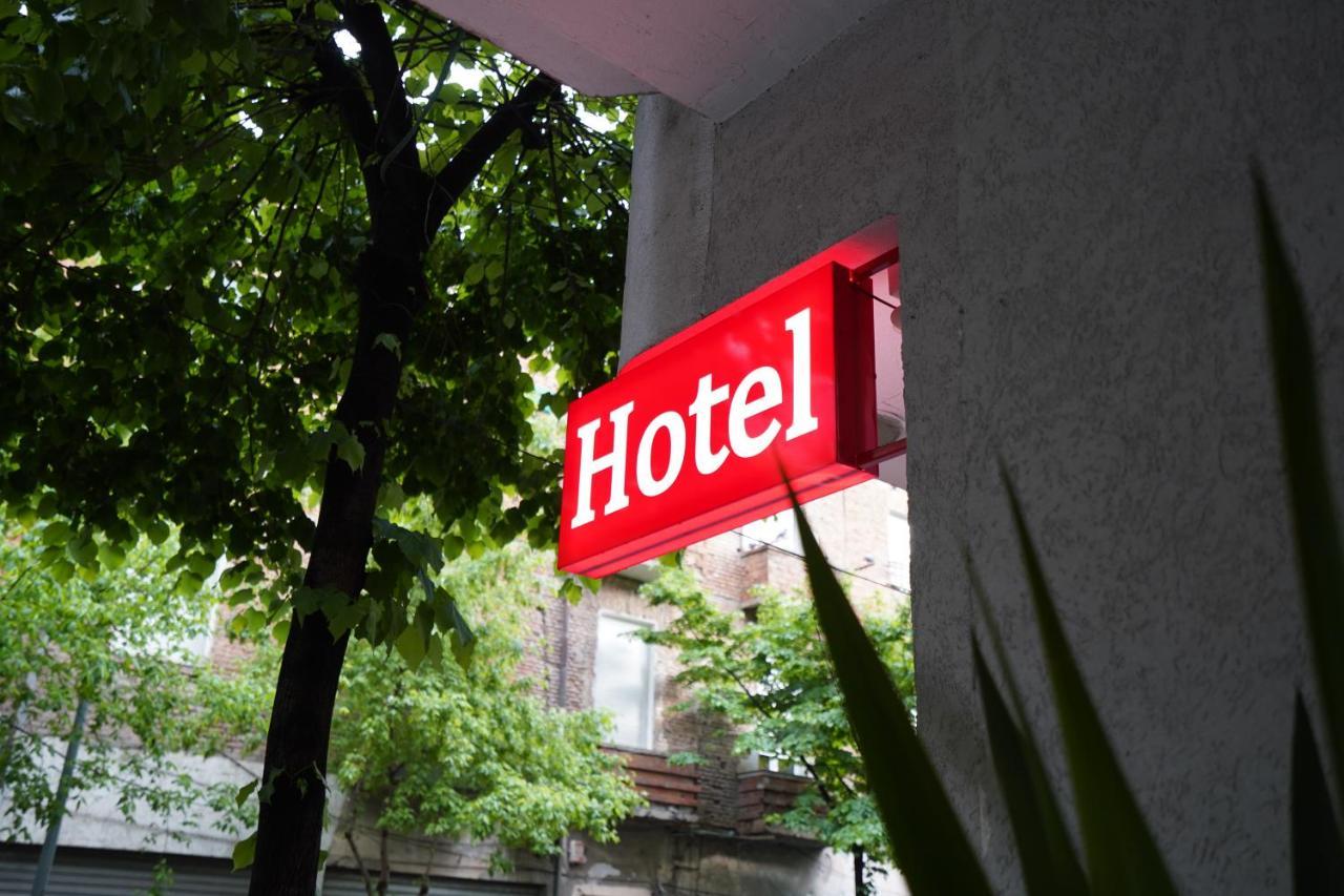 Driti Hotel Tirana Albania Экстерьер фото