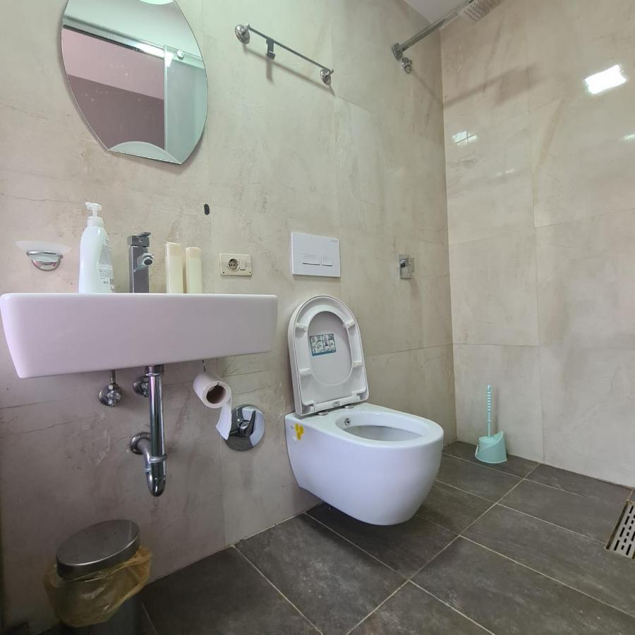 Driti Hotel Tirana Albania Экстерьер фото